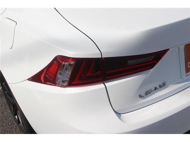 TOYOTA LEXUS IS300h 2013