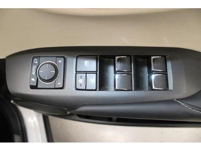 TOYOTA LEXUS NX300h 2018