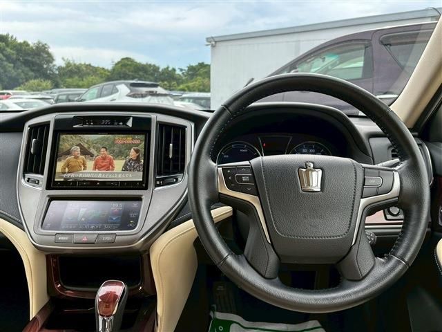 TOYOTA CROWN sedan hybrid 2014