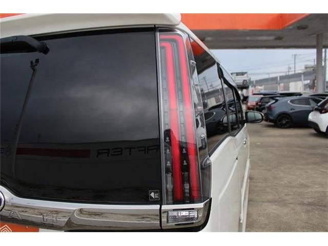 TOYOTA NOAH 2018