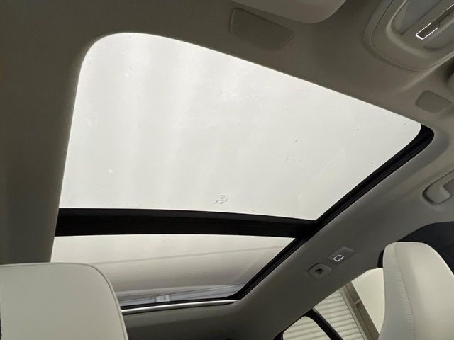 VOLVO VOLVO XC40 2024