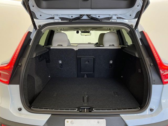 VOLVO VOLVO XC40 2024