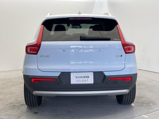 VOLVO VOLVO XC40 2024