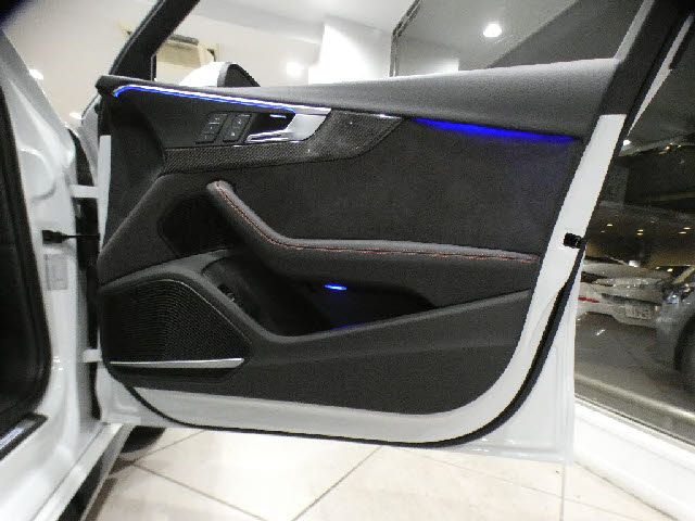 AUDI AUDI RS4 AVANT 2019