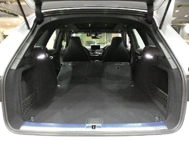 AUDI AUDI RS4 AVANT 2019