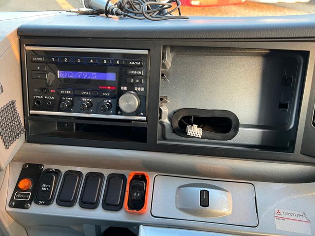 MITSUBISHI FUSOU AERO ACE 2012