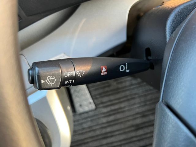 MITSUBISHI FUSOU AERO ACE 2012