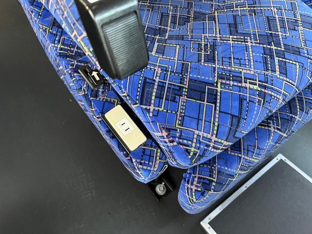 MITSUBISHI FUSOU AERO ACE 2012