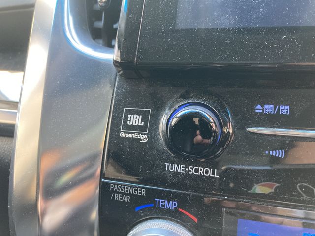 TOYOTA VELLFIRE  HYBRID 4WD 2015