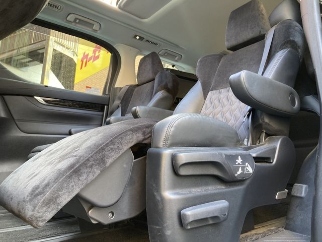 TOYOTA VELLFIRE  HYBRID 4WD 2015