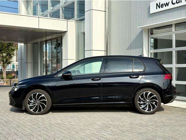 VOLKSWAGEN VOLKSWAGEN GOLF 2023