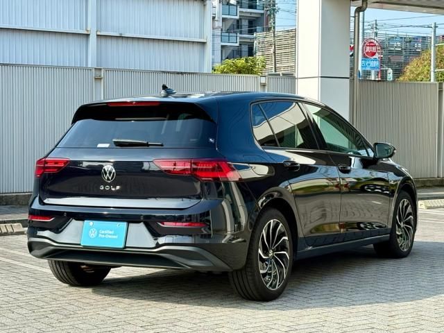 VOLKSWAGEN VOLKSWAGEN GOLF 2023