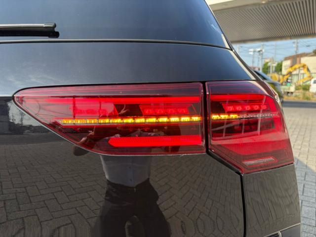 VOLKSWAGEN VOLKSWAGEN GOLF 2023