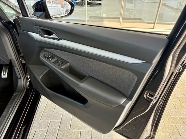 VOLKSWAGEN VOLKSWAGEN GOLF 2023