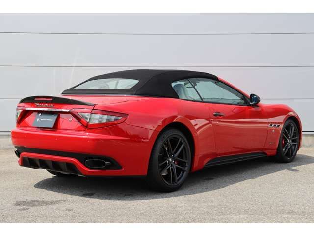 MASERATI MASERATI GRANCABRIO 2015