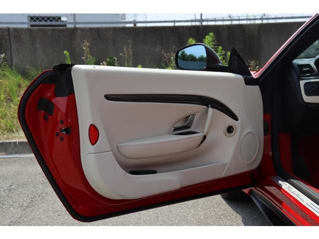 MASERATI MASERATI GRANCABRIO 2015