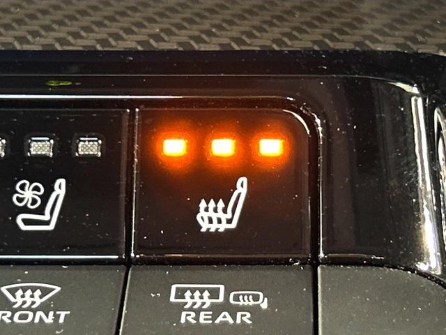 TOYOTA PRIUS PHV 2024