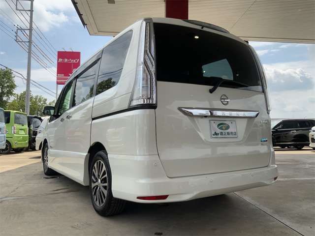 NISSAN SERENA  S-HYBRID 2014