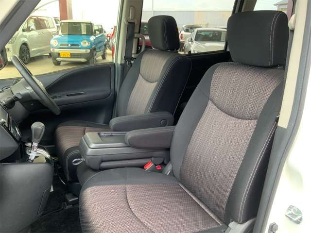 NISSAN SERENA  S-HYBRID 2014