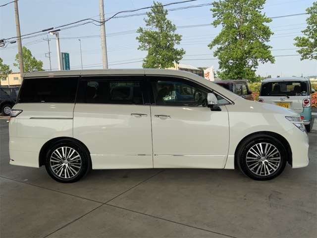 NISSAN ELGRAND 2014