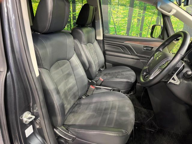 MITSUBISHI DELICA D:5 4WD 2022