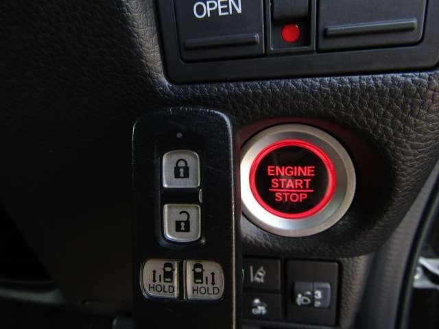 HONDA N BOX CUSTOM 2022