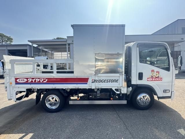 ISUZU ELF 2017