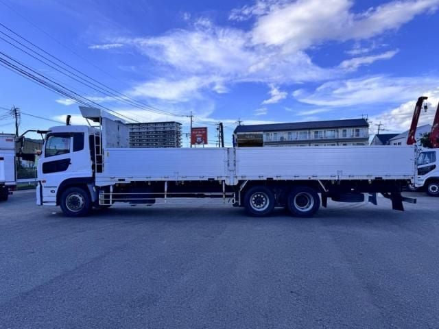 NISSAN DIESEL Quon 2011