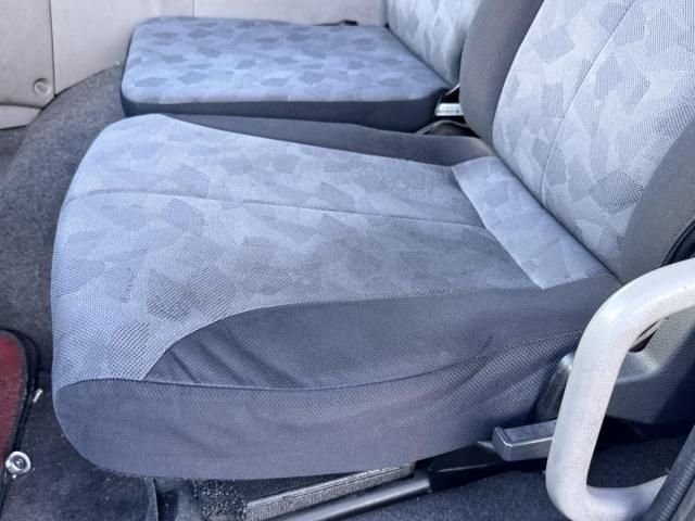 NISSAN DIESEL Quon 2011