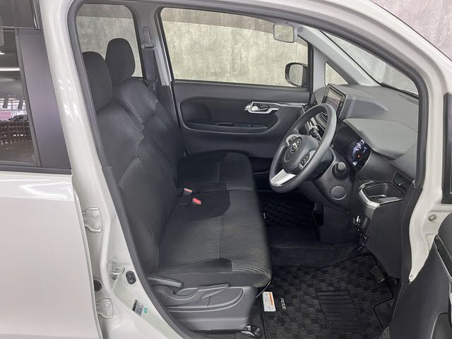 DAIHATSU MOVE CUSTOM 2018