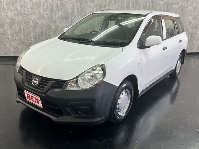 NISSAN NV150 AD 2WD 2017