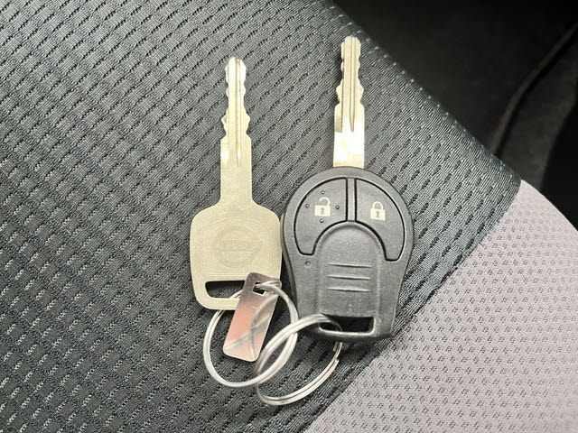 NISSAN NV150 AD 2WD 2017