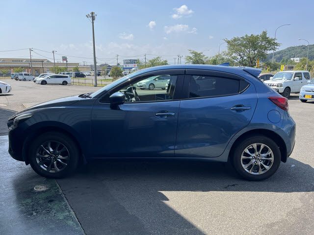 MAZDA DEMIO 4WD 2018