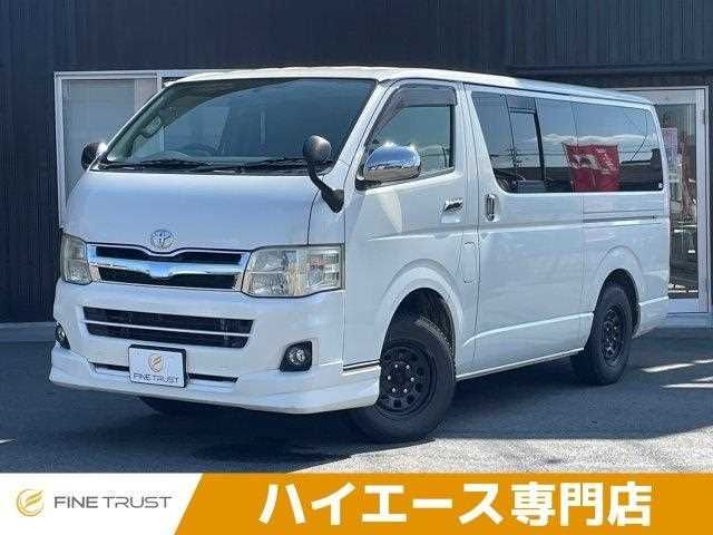TOYOTA HIACE van 4WD 2011