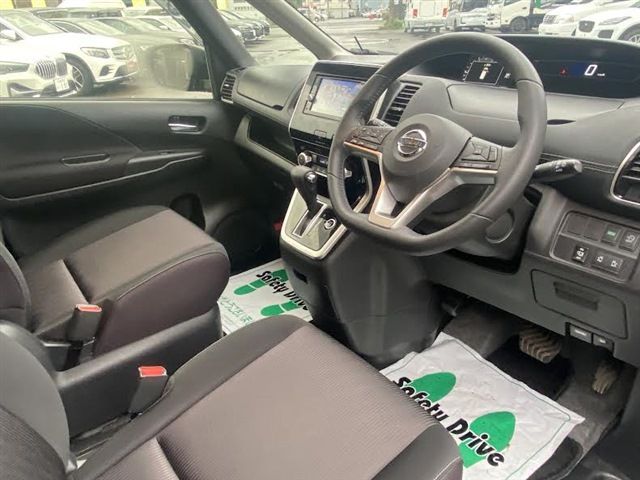 NISSAN SERENA  S-HYBRID 4WD 2017