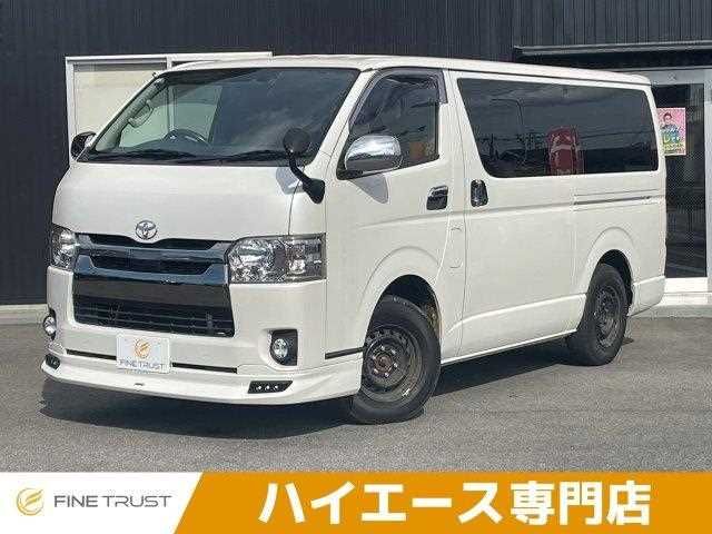 TOYOTA HIACE van 4WD 2018