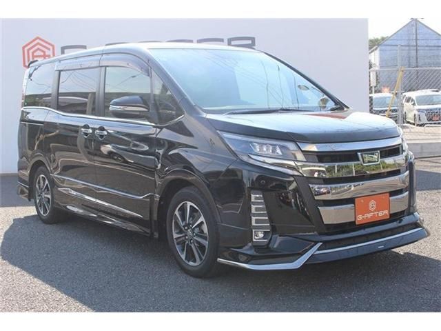 TOYOTA NOAH 2018