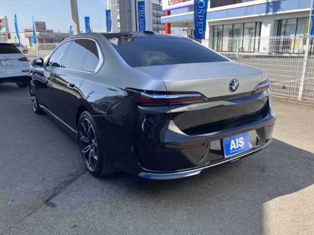 BMW BMW i7 2023