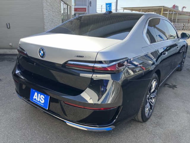 BMW BMW i7 2023