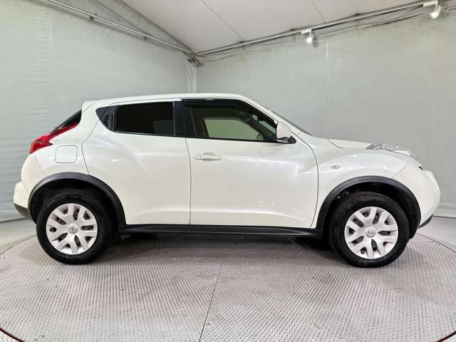 NISSAN JUKE 2012