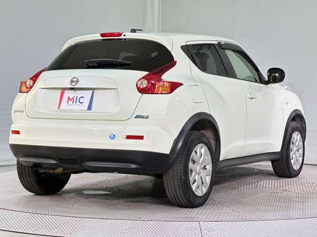 NISSAN JUKE 2012