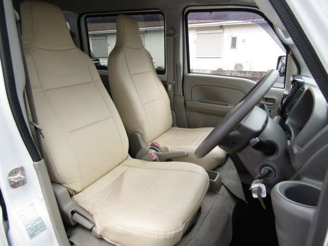 MITSUBISHI MINICAB van 2019