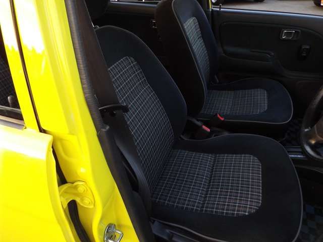 DAIHATSU MIRA GINO 2001