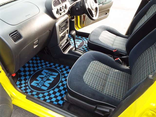 DAIHATSU MIRA GINO 2001