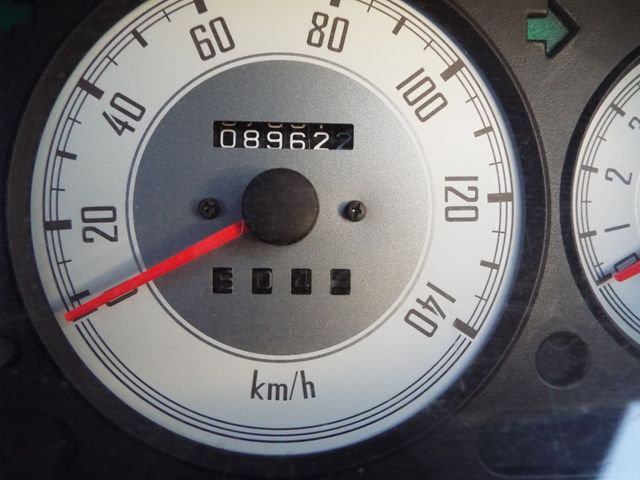 DAIHATSU MIRA GINO 2001