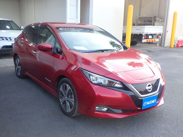 NISSAN LEAF 2018