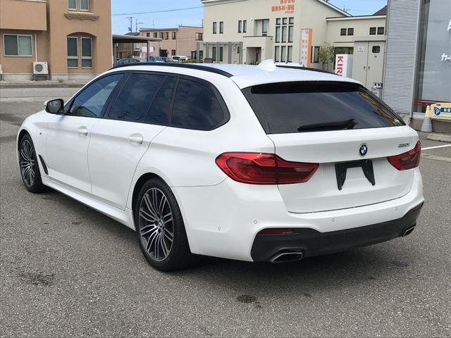 BMW BMW 5series TOURING 2020