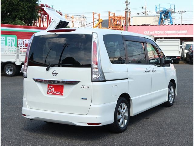 NISSAN SERENA  WG 2011