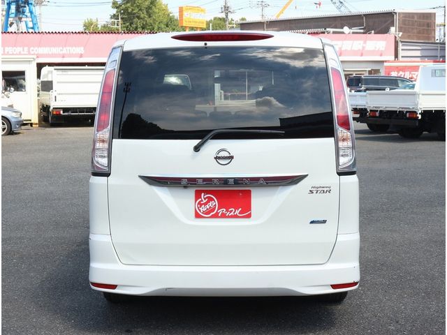 NISSAN SERENA  WG 2011