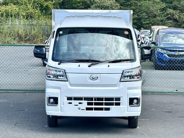 DAIHATSU HIJET truck 2025